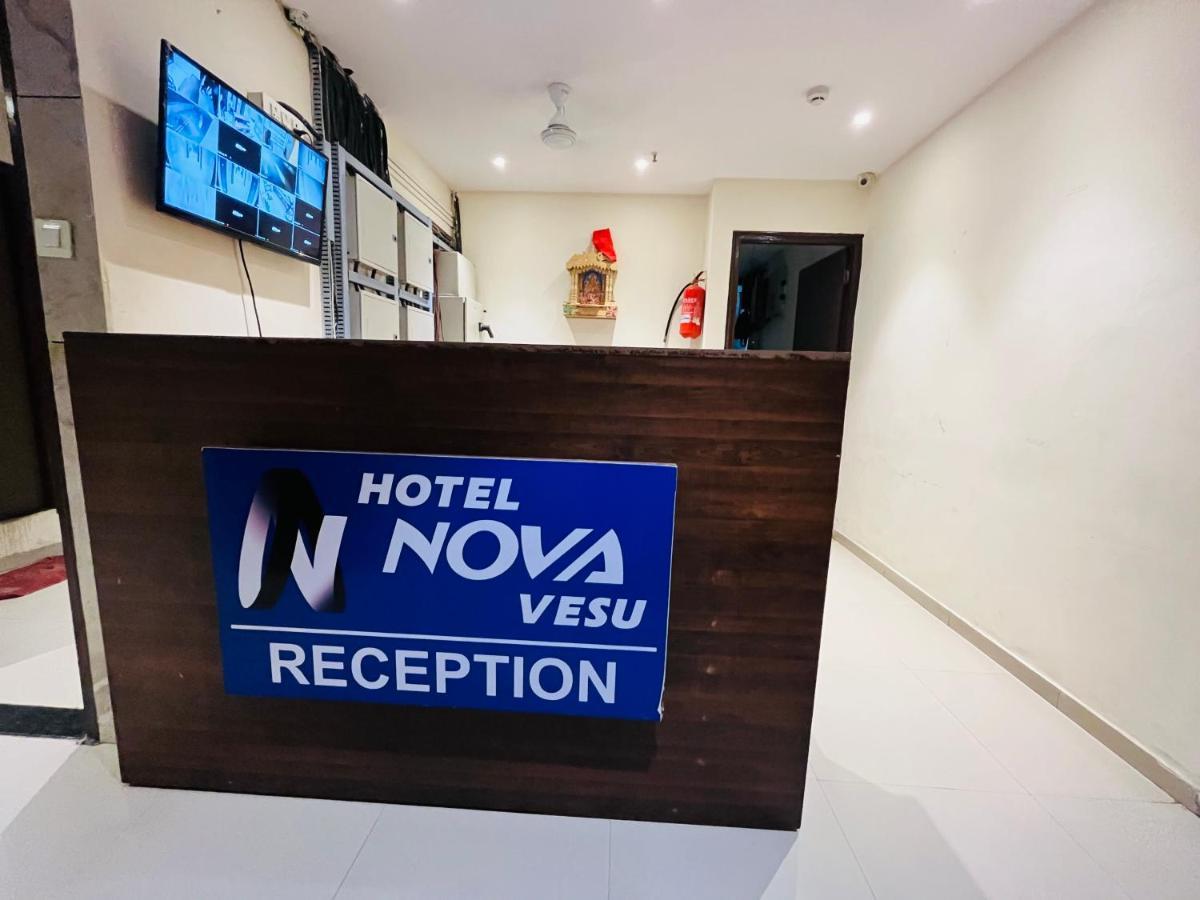 Hotel Nova Vesu Сурат Екстериор снимка